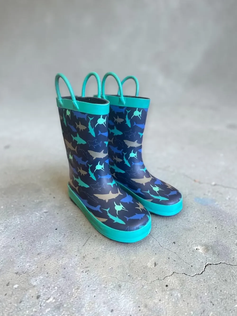 Unbranded Sharks Print Rain Boots with Handles, Toddler Size 11, Blue